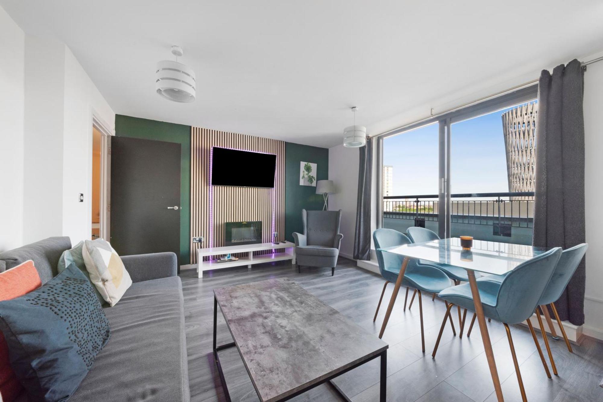 Апартаменты Penthouse W/ Hot Tub Near Stratford, Westfield Лондон Экстерьер фото